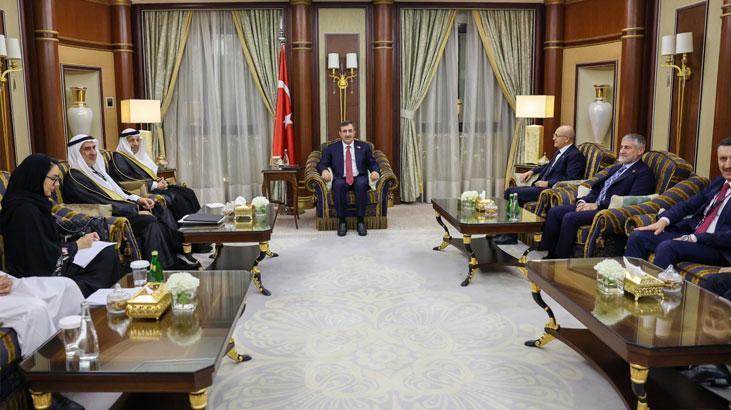 Cumhurbaşkanı Yardımcısı Yılmaz, Suudi Arabistan Yatırım Bakanı Falih’i kabul etti
