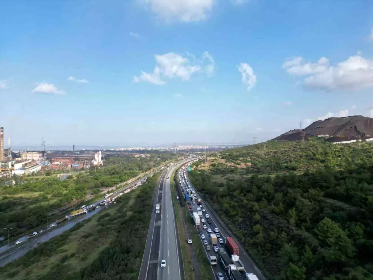 Hatay’da Heyelan: Otoyol Kapatıldı