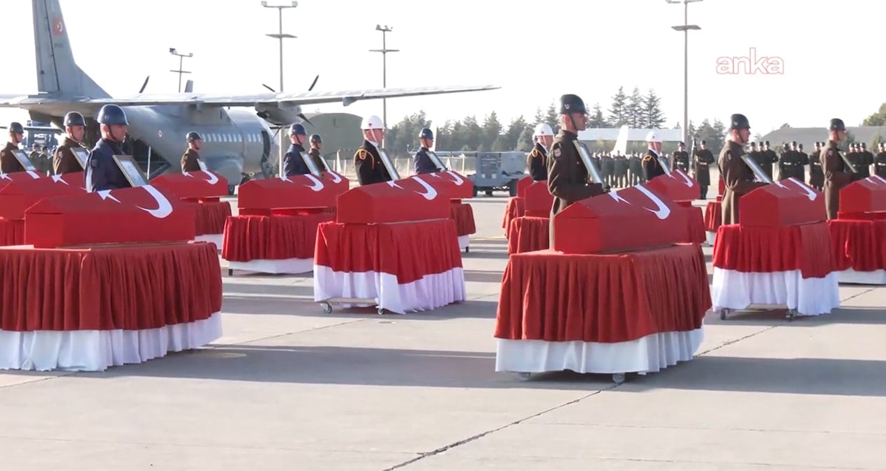 CHP’li Bakan: Suudi kralı için inen bayraklar niye kendi askerlerimiz, Mehmetçiğimiz için inmiyor?