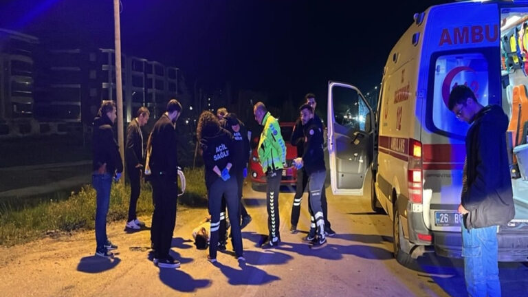 dur-ihtarina-uymadi-polis-lastiklere-ates-acti-aractan-uyusturucu-cikti-1MREiPYg
