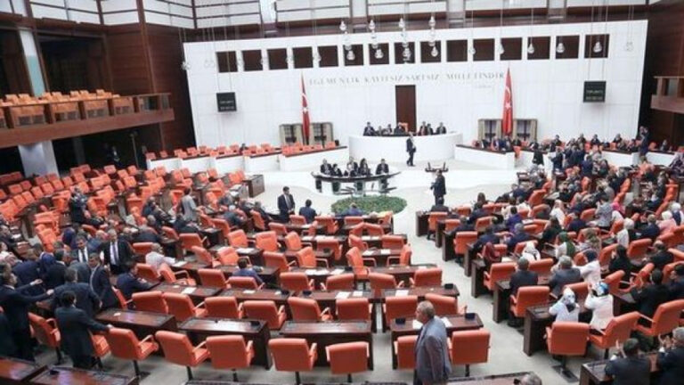 ekonomi-ve-siyaset-gundemi-28-nisan-2026-ZPCnUxwZ
