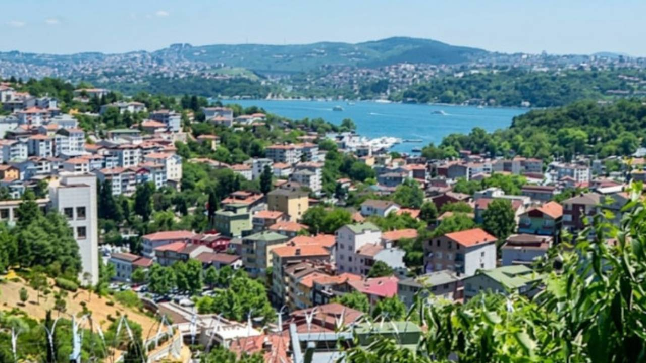 Boğaz manzaralı evlerinden oldular! On milyonluk tapuları ellerinden bu bedelle alındı
